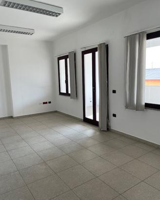 STANZE SINGOLE per uso STUDI/ UFFICI/ AMBULATORI