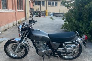 Yamaha sr400