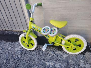 Bicicletta con rotelle