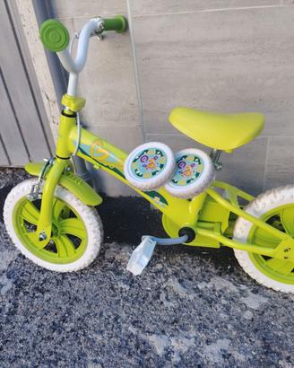 Bicicletta con rotelle