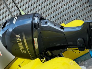 Barca a motore blob 440