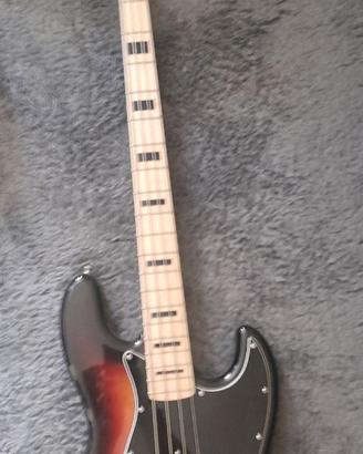 Basso Fender Fazz Japan