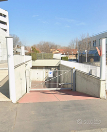 Box singolo via monfalcone ang. via correnti