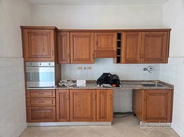 Cucina Scavolini in legno massello lineare 4m 