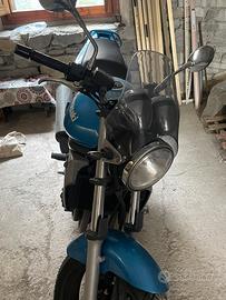 Kawasaki  ER 500  del 2001