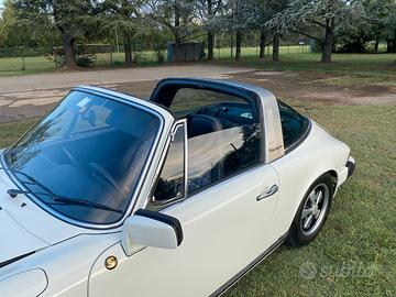 Porsche 911 S targa 175 CV 1975