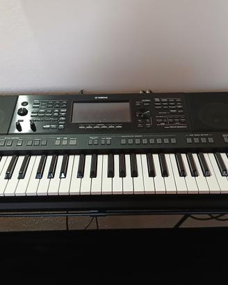 Tastiera Yamaha SX920 