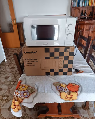 Forno a Microonde Comfee CM-M202CC(WH) 700W