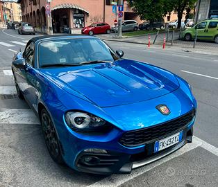 Abarth 124 spider