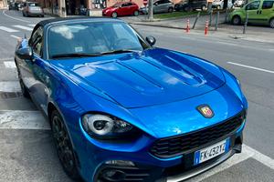 Abarth 124 spider