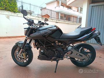 moto Aprilia shiver