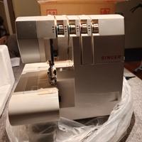 Macchina taglia e cuci Singer