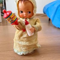 Bambola con meccanismo