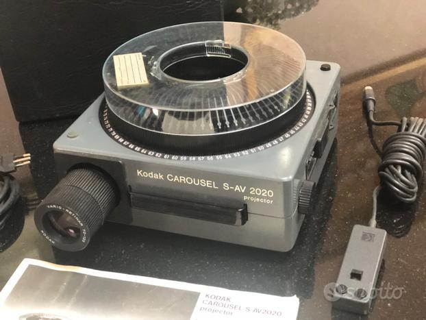 Usato, Proiettore Diapositive Kodak Carousel S-AV 2020 usato  Monza e della Brianza