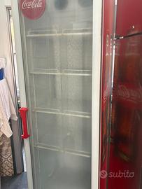 Vetrina frigo coca cola