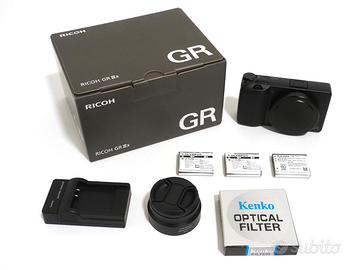 Ricoh GRIIIX + GV1 + accessori