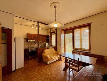 Appartamento di 85 m² con 3 locali e box auto a Lu