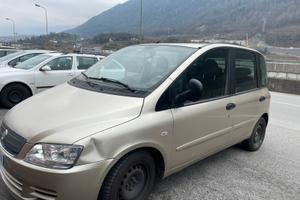 Macchina fiat multipla