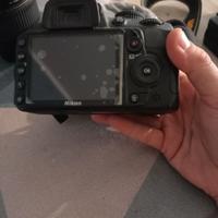 Nikon d3100 con obiettivi