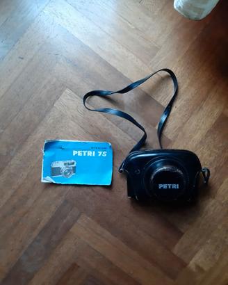 Macchina fotografica vintage Petri 7S