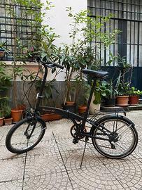 Bici pieghevole con accessori