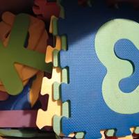 piastrelle in schiuma ad incastro per bambini