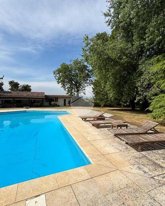 VILLA SINGOLA A ROMANO DI LOMBARDIA