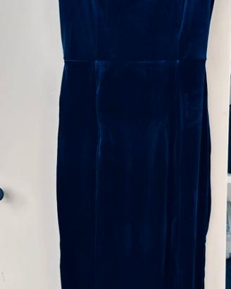 Blue velvet underknee dress