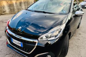Peugeot 208 BlueHDi 75 5 porte Allure