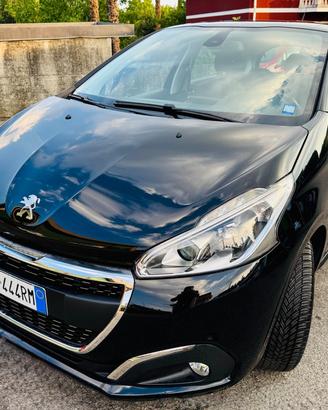 Peugeot 208 BlueHDi 75 5 porte Allure