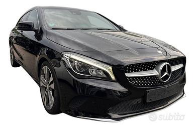 MERCEDES-BENZ CLA 200 S.W. Premium Automatica