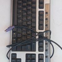 tastiera PC hp nera con cavo