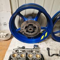 Ricambi originali e racing per Yamaha r6 06/16 >17