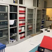 MOBILI E SCAFFALI PER UFFICIO