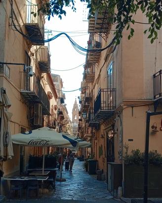 tre vani via porta di castro centro PA