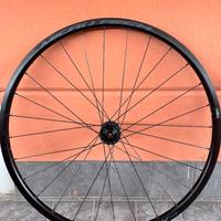 Ruote asimmetriche gravel/strada Microtech MX25