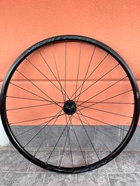 Ruote asimmetriche gravel/strada Microtech MX25