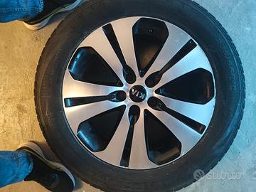 gomme invernali più cerchi Kia Sportage 