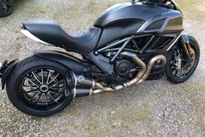 DIAVEL DUCATI