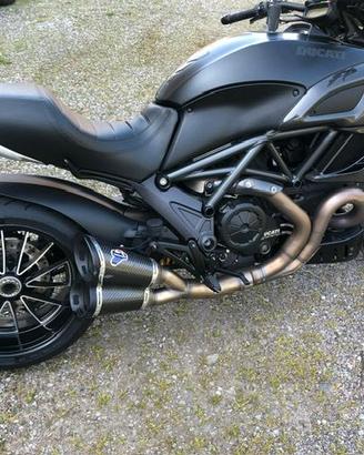 DIAVEL DUCATI