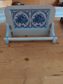 Porta scottex in legno si può anche appenderlo