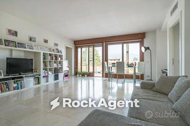 Appartamento di 129 m² con 4 locali e box auto a B