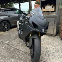 Suzuki GSX-R 750 pronto posta