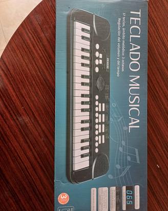 Tastiera musicale elettronica