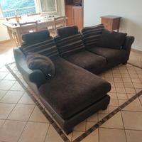 Divano in vera pelle e tessuto 