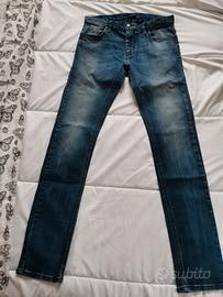 pantaloni jeans  da uomo marca Sisley