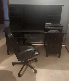 Scrivania hemnes e sedia ufficio