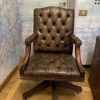 Sedia chesterfield in pelle