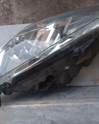 fari anteriori peugeot 307 più altri ricambi