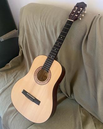 Chitarra 3/4 classica mai usata